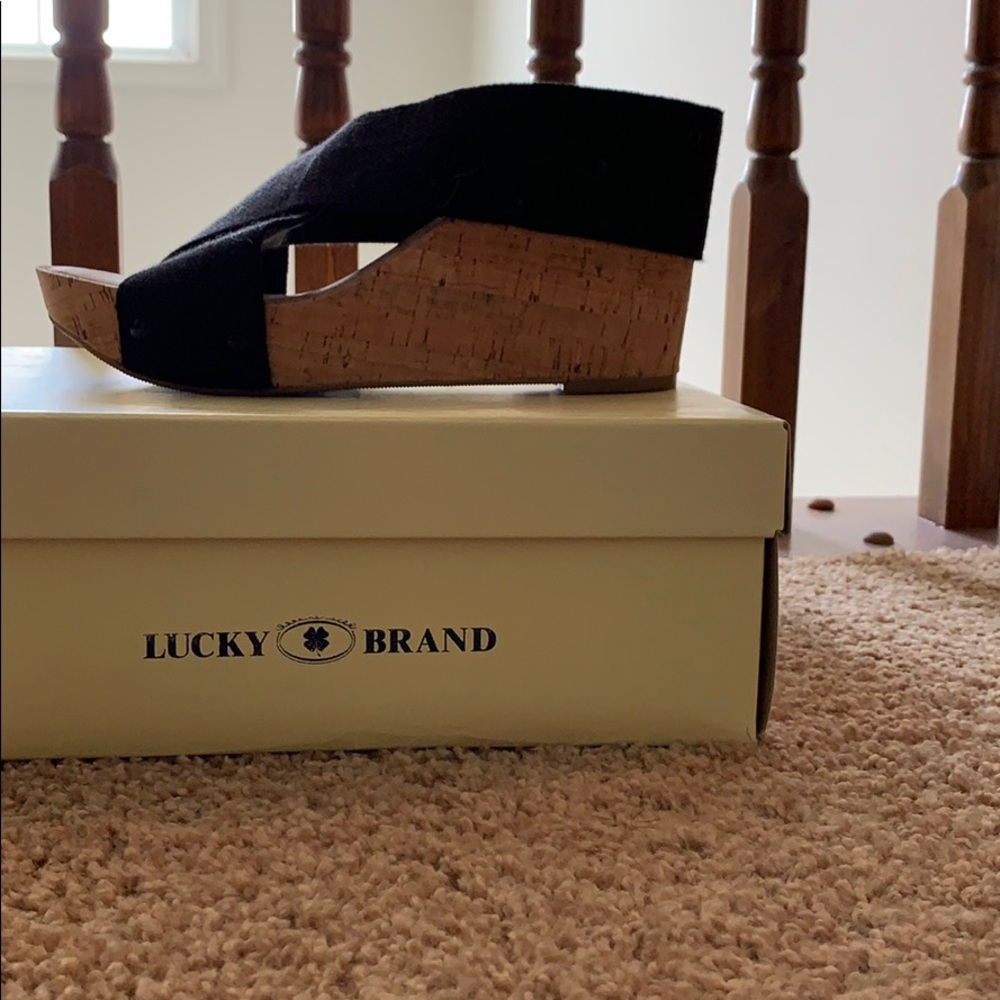 Lucky brand shoes